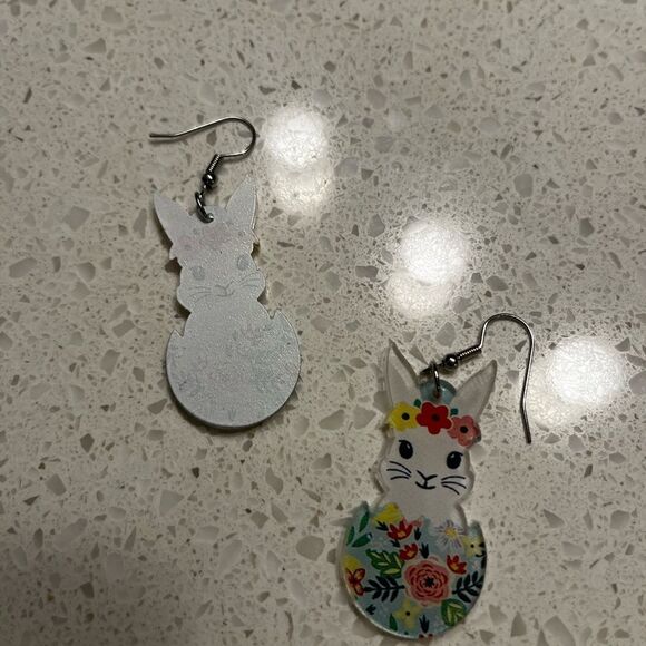 Easter Cartoon Rabbit Drop Earrings - Picture 7 of 11